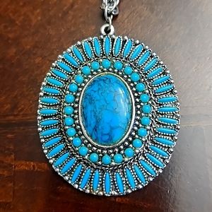 Turquoise pendant necklace